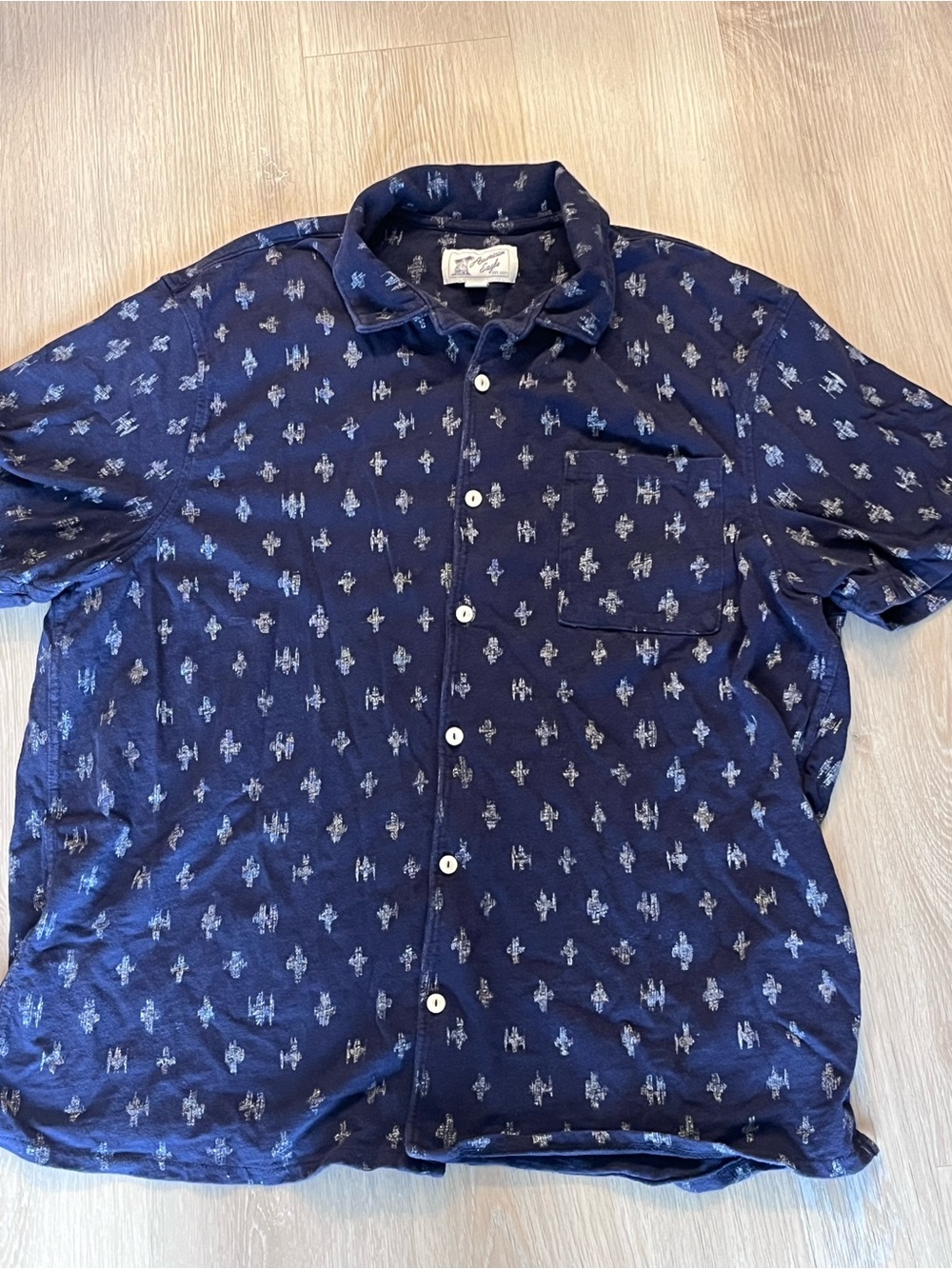 American Eagle Short Sleeve Button Up Shirt XXL